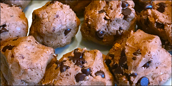 Double Chocolate Chip Cookie Dough Protein Balls