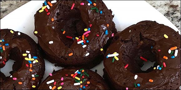Hawt Chocolate Protein Donuts